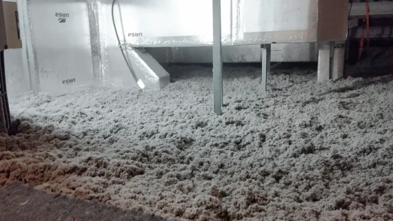 Aislamiento térmico con celulosa en buhardillas no transitables